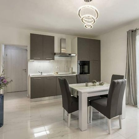 Royal Silver Apartment Vodice Eksteriør billede