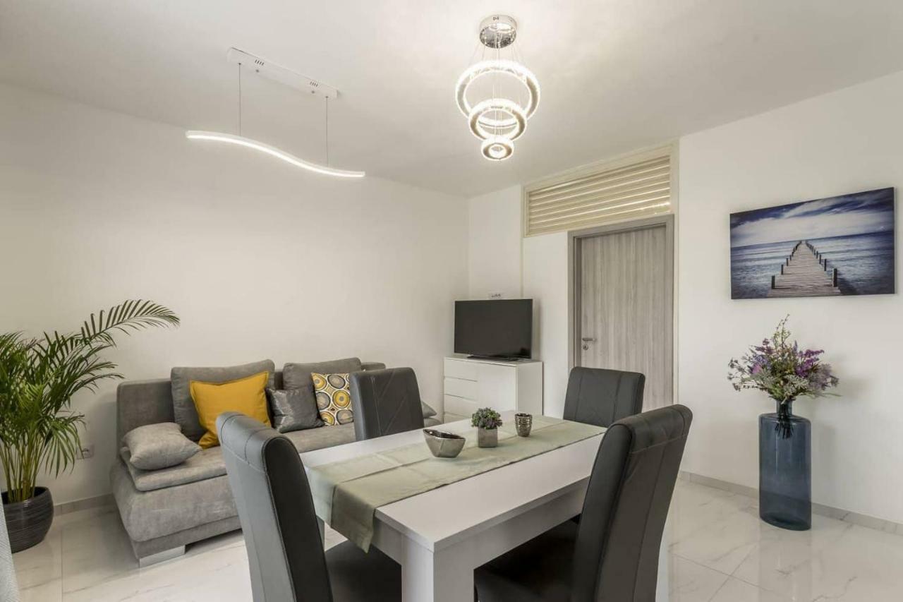 Royal Silver Apartment Vodice Eksteriør billede